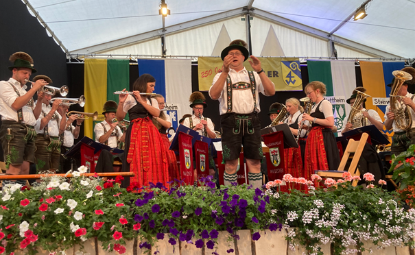 auch die Blaskapelle aus Wildsteig bot beste Unterhaltung